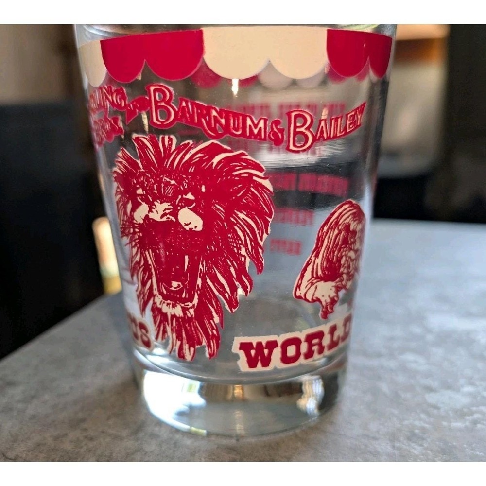 Vintage Ringling Brothers Barnum Bailey Circus Drinking Glass 1970s Roar Lion